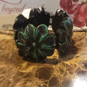 Green and black flower bracelet